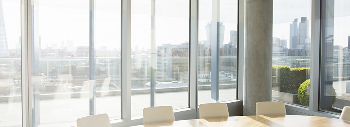 Que peuvent faire les films 3M™ pour vitrages pour votre bâtiment et votre maison ?
