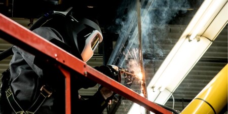Travailler en hauteur avec une cagoule de soudage Speedglas
